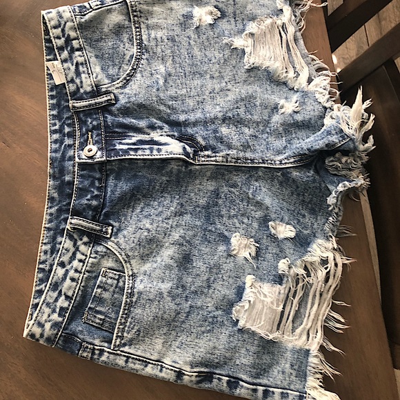 SHEIN Pants - SHEIN Shorts Size Large ✨One Teaspoon lookalike✨